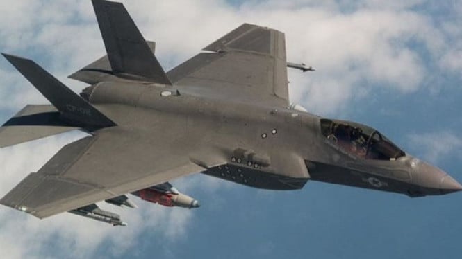 Pesawat Militer Amerika Ditembak Jatuh Iran, Satu Pilot Berhasil Dievakuasi ke Kuwait