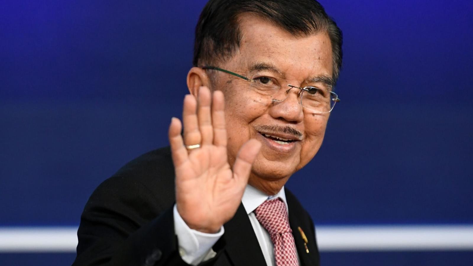 Jusuf Kalla Tegaskan Tidak Terlibat dalam Kontroversi Ijazah Presiden Jokowi, Siap Melaporkan ke Bareskrim