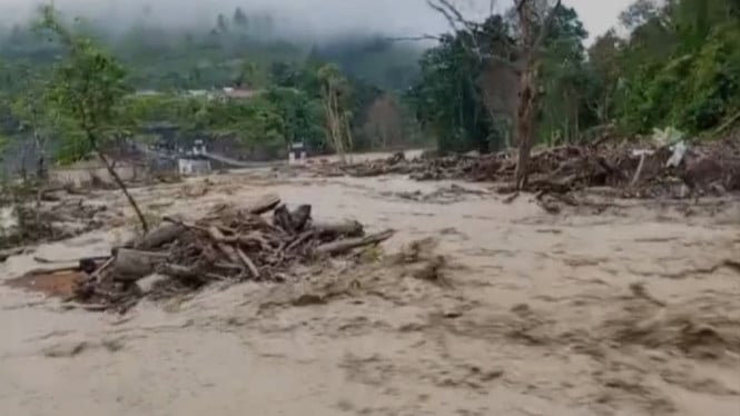 Infrastruktur Aceh Tengah Rapuh Akibat Bencana Banjir Berulang, Dua Jembatan Penghubung Antar Desa Runtuh