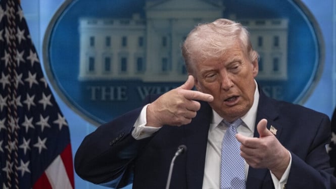 Dilema Strategis Washington: Trump Terombang-ambing Antara Eskalasi Militer dan Jalur Diplomasi dengan Iran