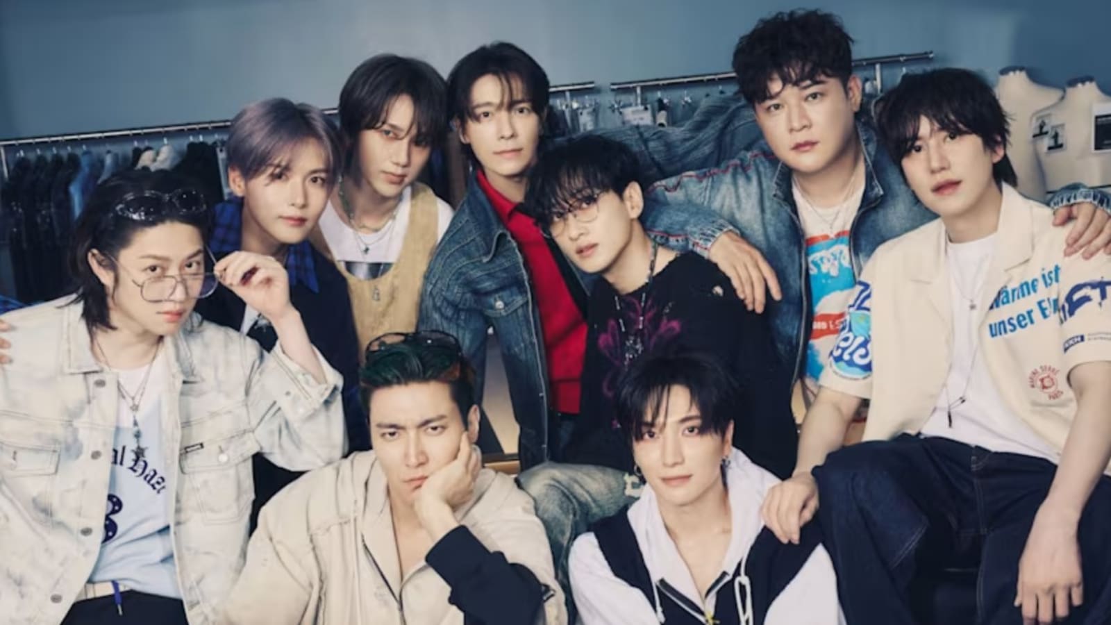 Insiden Tragis di Konser Super Junior: Pagar Pembatas Runtuh, Tiga Penonton Mengalami Luka