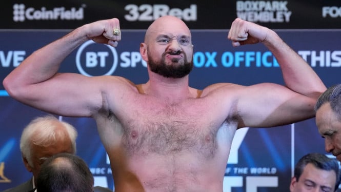 Tyson Fury Membuka Kehidupan Intim: Ungkapan Jujur Tentang Pernikahan dan Intimitas Sebelum Pertarungan Comeback