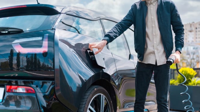 Revolusi Otomotif Jerman: Kendaraan Listrik Melampaui Mobil Bensin dalam Penjualan Pasar