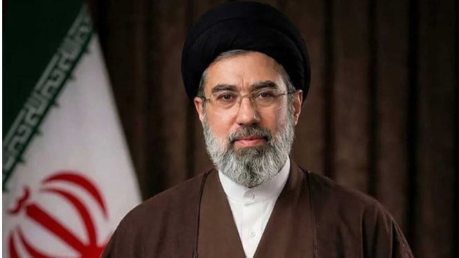 Pemimpin Revolusi Islam Serukan Mobilisasi Rakyat Iran Hadapi Tekanan Imperialisme AS dan Sionisme