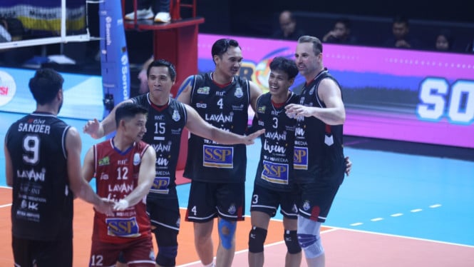Jakarta LavAni Livin Transmedia Raih Trofi Putaran Pertama Final Four Proliga 2026 Putra dengan Catatan Sempurna