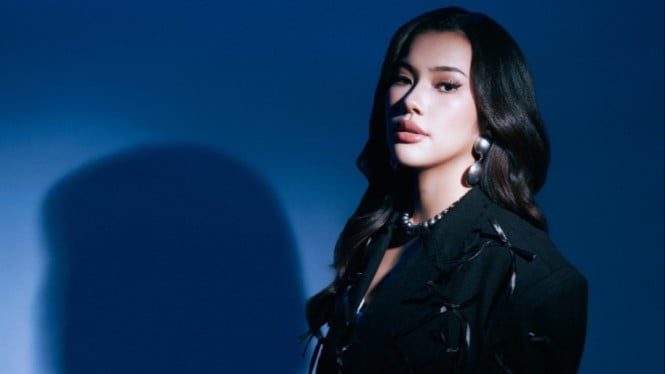 Vionita Sihombing Tantang Diri Sendiri dengan Eksplorasi Vokal Matang dalam Single Terbaru Bersama Sony Music