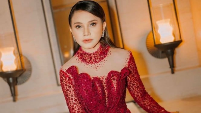 Rossa Terbuka Soal Dampak Psikologis Kritik Penampilan: Dari Artis Legendaris hingga Merasa Diragukan