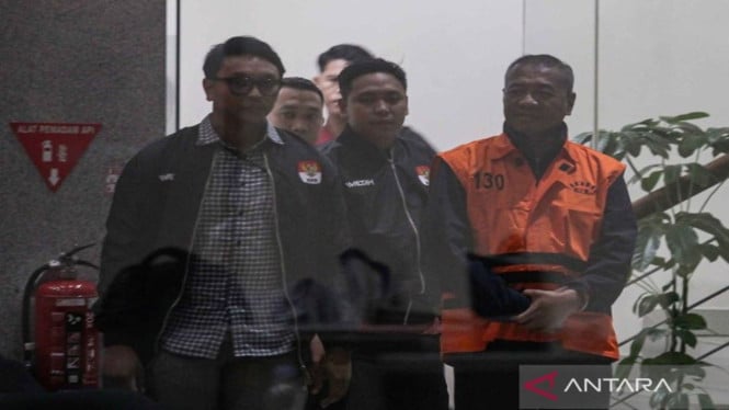 Jaringan Korupsi Terungkap: KPK Tangkap Bupati Tulungagung dan 17 Tersangka Lainnya dalam Operasi Besar-besaran