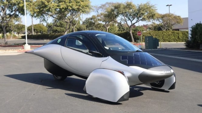 Teknologi Surya Menggerakkan Roda Transportasi Masa Depan: Aptera Motors Siap Merevolusi Industri Otomotif Global