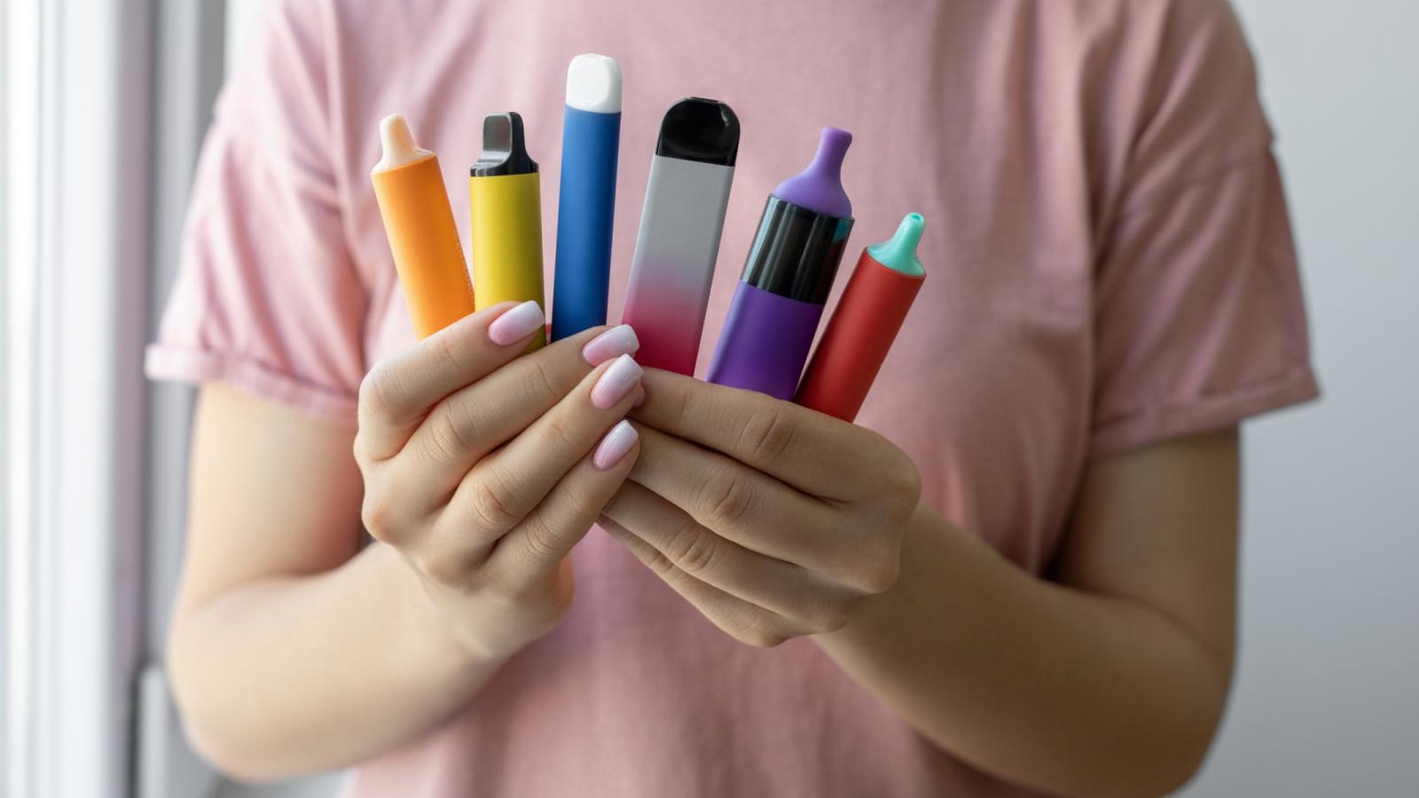 Kemenkes Perketat Regulasi Rokok Elektronik: Vape Akan Diperlakukan Setara Rokok Konvensional Tahun Depan