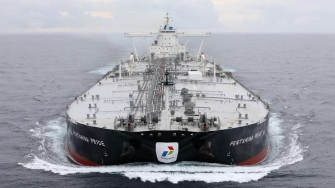Volatilitas Harga Energi Global Menguras Kas Negara: Mengapa Indonesia Perlu Mekanisme Pajak Windfall Segera?