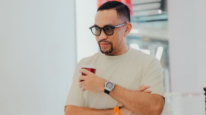 Ahmad Sahroni Buka Suara Soal Transformasi Istri, Justru Mengajak Publik untuk Memberikan Kritik Konstruktif