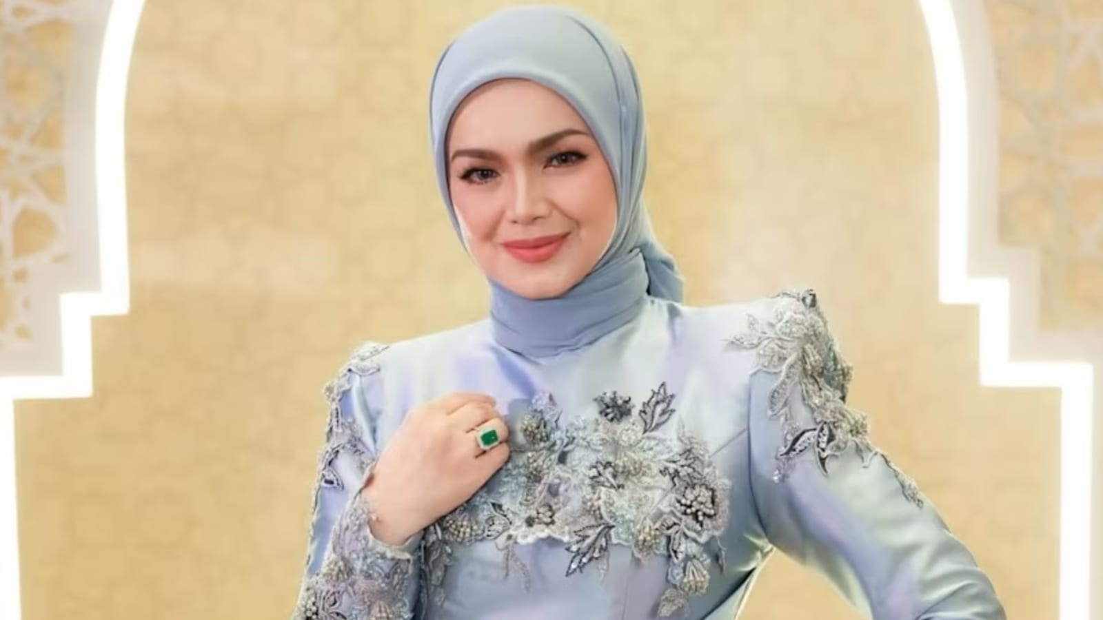 Penyanyi Terkenal Alami Kecelakaan Lalu Lintas di Jalan Tol, Kondisi Terkini Menunjukkan Perbaikan