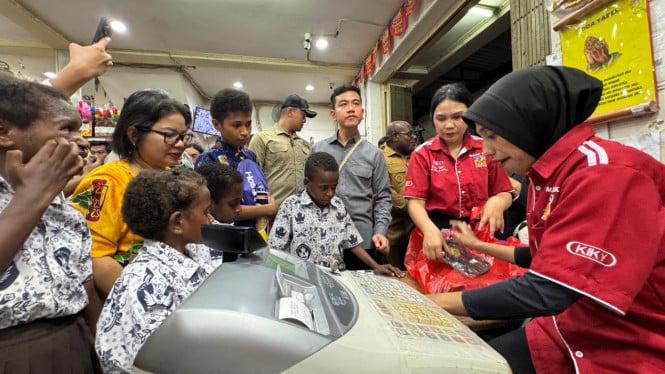 Gibran Tunjuk Ketimpangan Infrastruktur Pendidikan di Mimika, Desak Perbaikan Fasilitas Sekolah