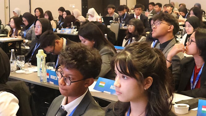 Generasi Muda Indonesia Siap Menghadapi Tantangan Diplomasi Global Melalui Forum AMUN 2026
