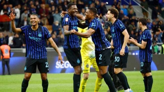 Dramatisasi Penuh Semangat: Inter Milan Terbalikkan Kedudukan Melawan Como dalam Semifinal Coppa Italia