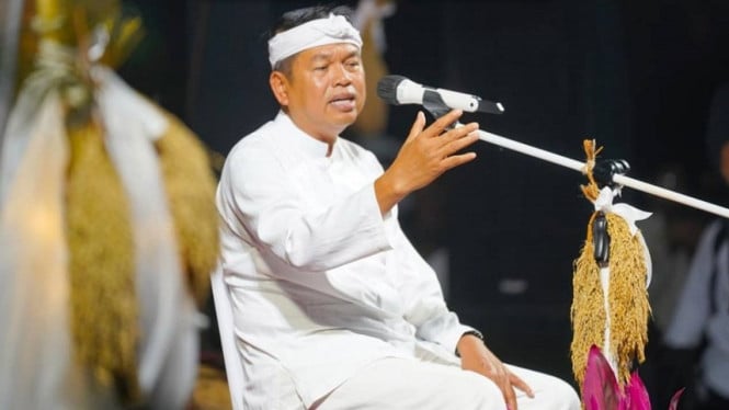 Gubernur Dedi Mulyadi Langsung Tinjau Eksekusi Hukuman Disiplin untuk Siswa Pelaku Penghinaan Guru di Purwakarta