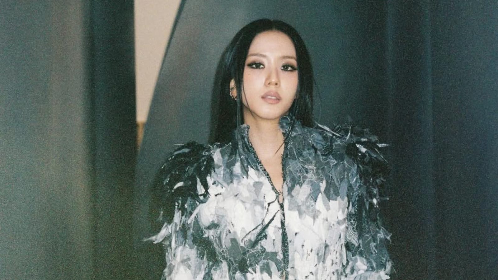 Jisoo BLACKPINK Buka Suara Menanggapi Kontroversi Terkait Kasus Kakaknya, Publik Tunggu Klarifikasi Lebih Lanjut