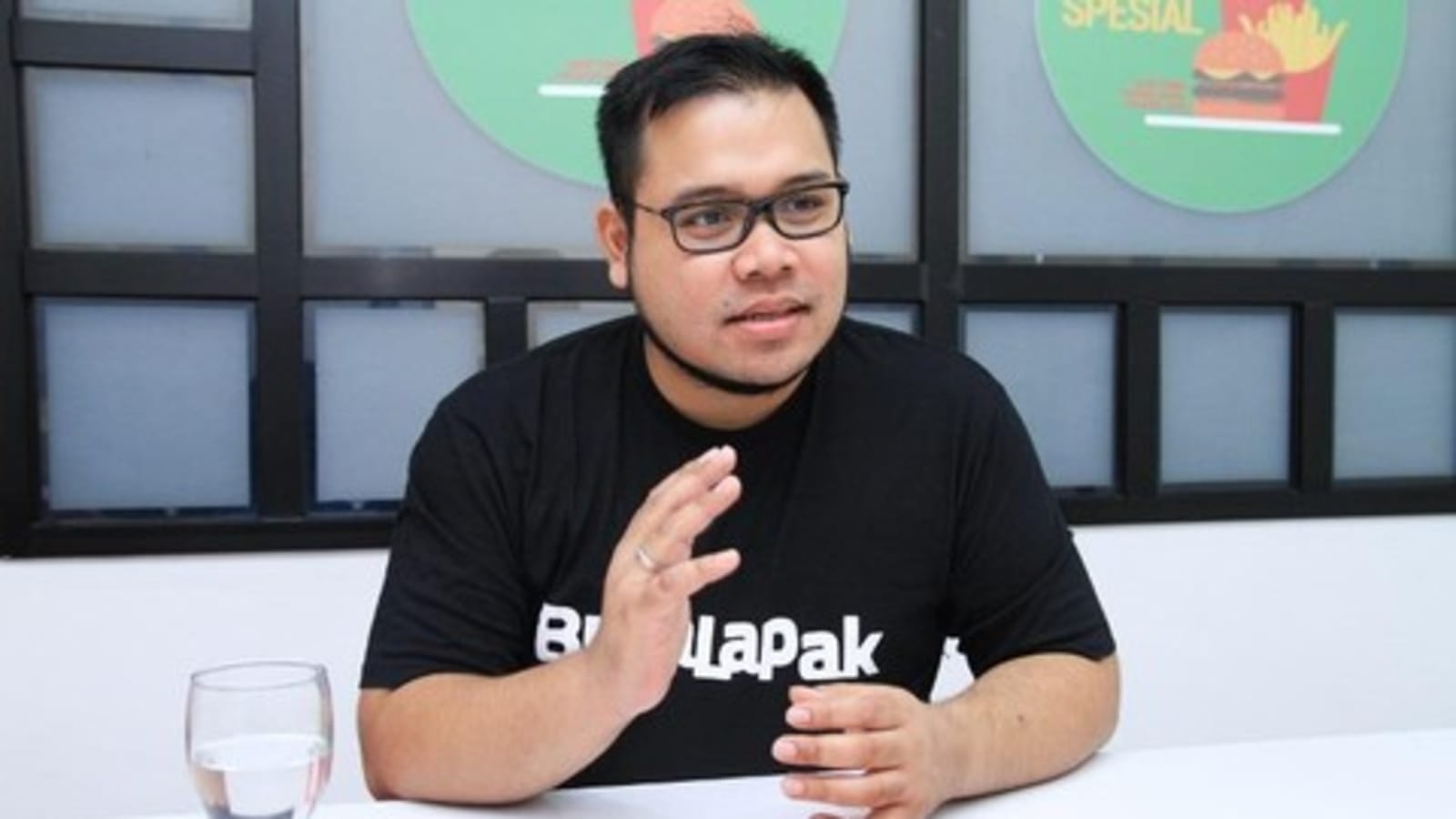 Dalam Sidang Dramatis, Ibrahim Arief Pertanyakan Kesalahannya kepada Negara