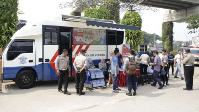 Layanan SIM Keliling Terus Beroperasi Akhir Pekan untuk Kemudahan Masyarakat Indonesia