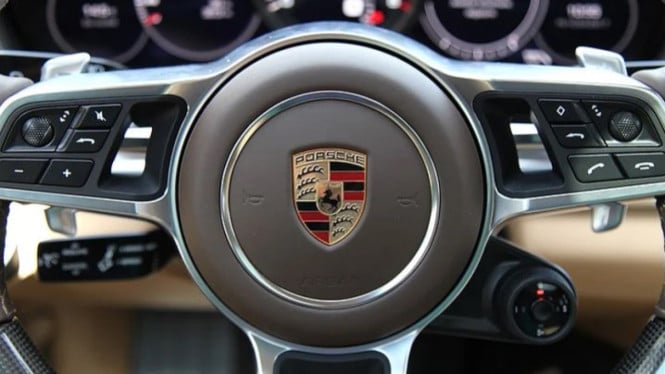Porsche 911: Warisan Otomotif yang Tetap Relevan di Era Modernisasi