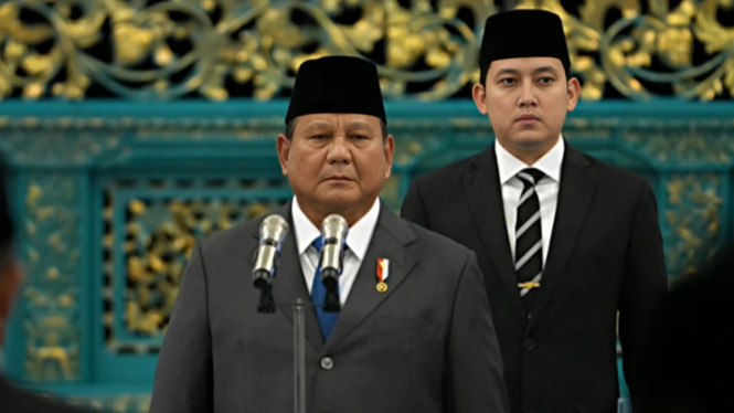 Presiden Prabowo Lakukan Reshuffle Kabinet Besar-besaran, Puluhan Posisi Akan Diisi Hari Ini