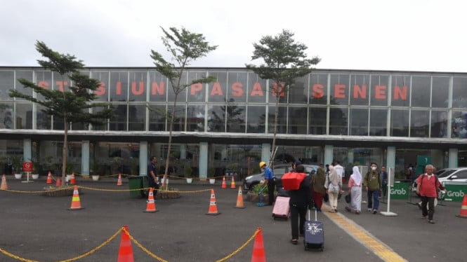 PT KAI Hentikan Operasional Kereta Jarak Jauh dari Gambir dan Pasarsenen Pasca Insiden Kecelakaan