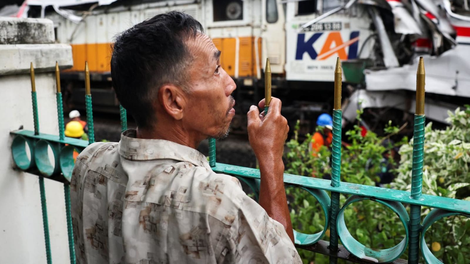 Terputus dalam Sekejap: Kisah Hati Keluarga Korban Kecelakaan Kereta di Bekasi yang Kehilangan Segalanya