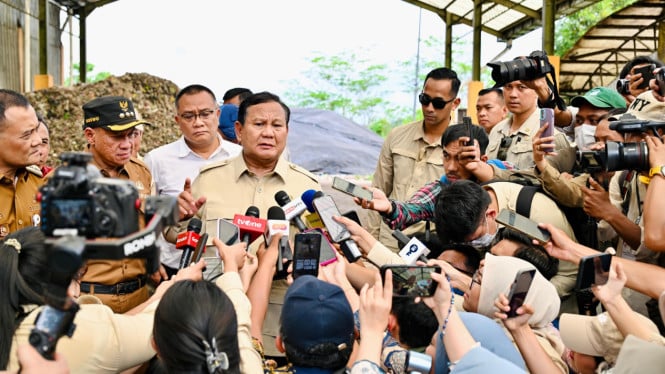 Pemerintah Targetkan Revolusi Pengelolaan Sampah Nasional, Prabowo Tinjau Langsung Fasilitas Pengolahan di Banyumas