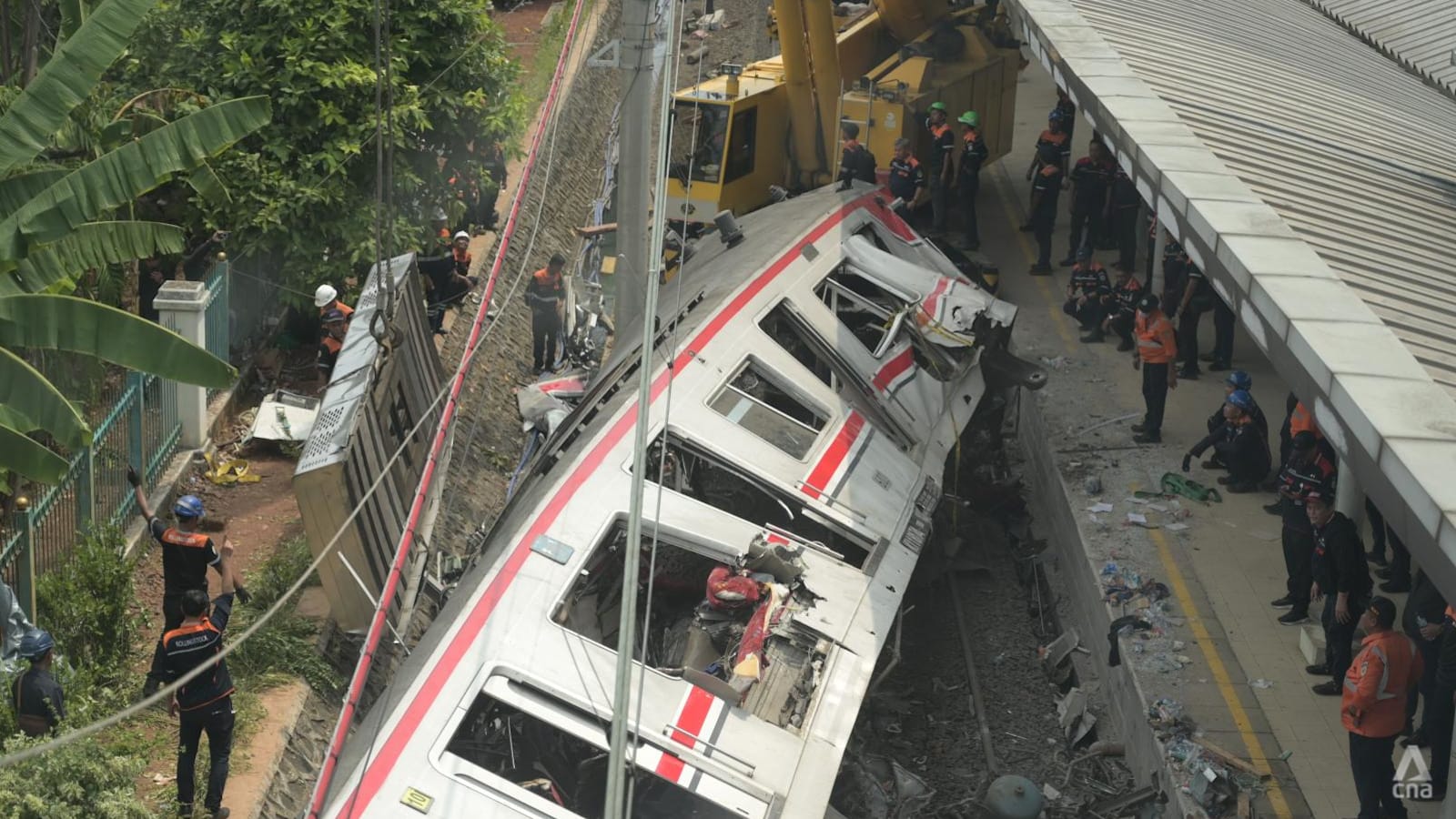 Tragedi Bekasi Buka Mata: Desakan Mendesak untuk Reformasi Infrastruktur Kereta Api Indonesia