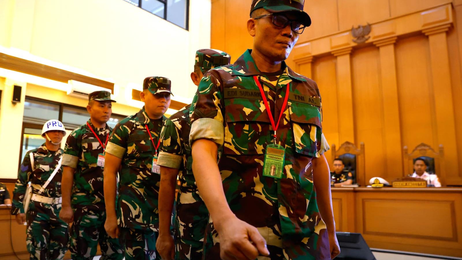 Tunggakan Keadilan Berlanjut: Empat Anggota BAIS TNI Hadapi Ancaman 12 Tahun Penjara atas Kasus Penyiraman Air Keras Aktivis Andrie Yunus