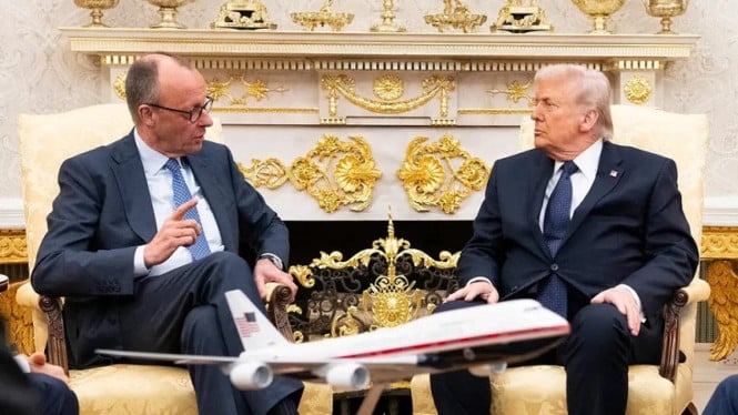 Ketegangan Diplomatik Memuncak: Trump Ancam Kurangi Kehadiran Militer AS di Jerman Akibat Perselisihan dengan Kanselir Merz