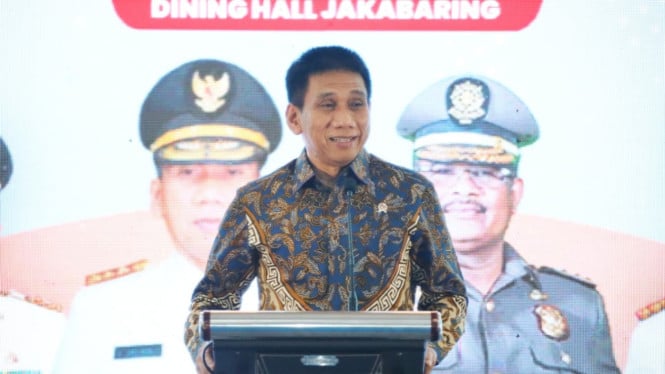 Wamendagri Soroti Urgensi Aparatur Keamanan Lokal dalam Menjaga Stabilitas Sosial di Daerah