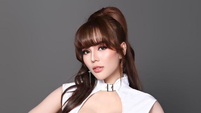 Dari Layar Lebar ke Turntable: Vika Chu Pilih Karier Baru sebagai DJ Profesional