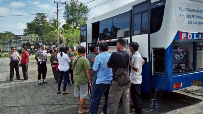 Layanan SIM Keliling Hadir di Jakarta dan Sekitarnya, Pemerintah Perpanjang Jam Operasional untuk Kemudahan Masyarakat