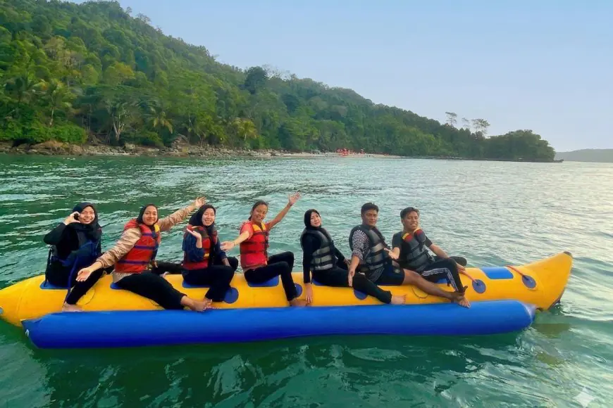 Destinasi Wisata Pantai Malang Selatan Ramai Dikunjungi Wisatawan Saat Periode Libur Panjang