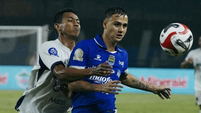 Persib Bandung Optimis Hadapi Persija Jakarta di Samarinda Setelah Pemulihan Reijnders