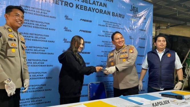 Polisi Berhasil Pulihkan iPhone Milik Istri Pelatih Persija dalam Operasi Penadahan Ponsel Berjamaah