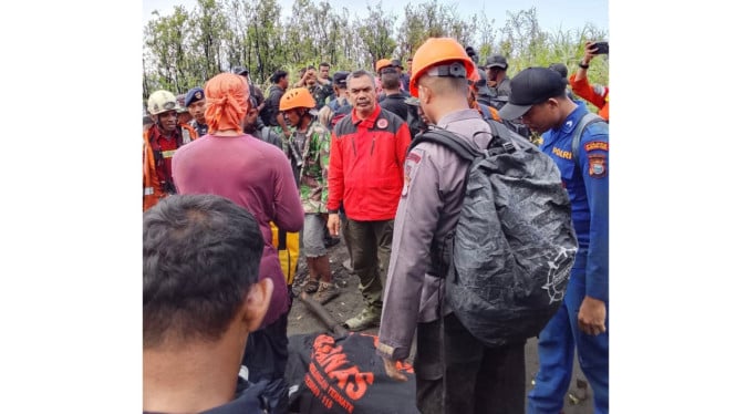 Operasi Penyelamatan Gunung Dukono Berhasil Temukan Korban, Tim SAR Gabungan Terus Intensifkan Pencarian