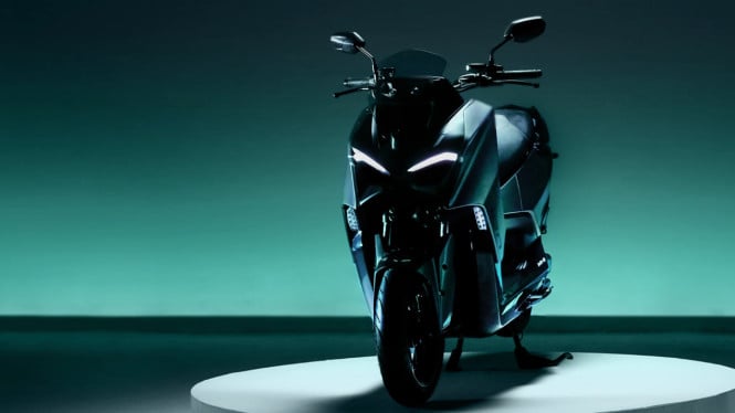 TVS Bersiap Masuki Pasar Kendaraan Listrik Indonesia dengan Model Skuter Maxi M1-S