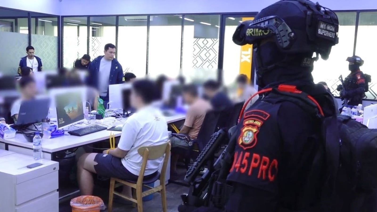 Operasi Besar-besaran Bongkar Sindikat Judol Digital: 320 WNA Ditangkap di Gedung Mewah Jakarta Barat
