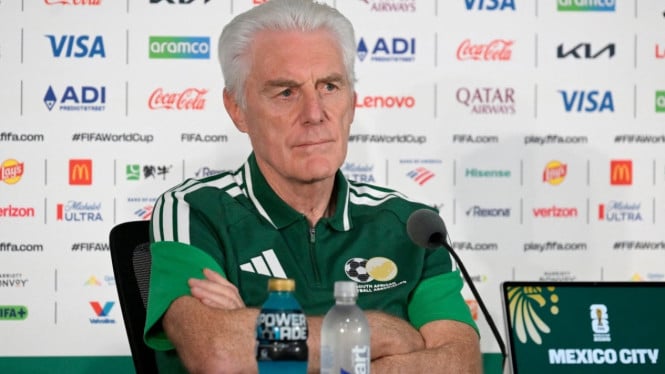Wasit Kontroversial Buat Afrika Selatan Bermain Inferioritas Numerik, Broos Protes Keras Keputusan di Piala Dunia 2026
