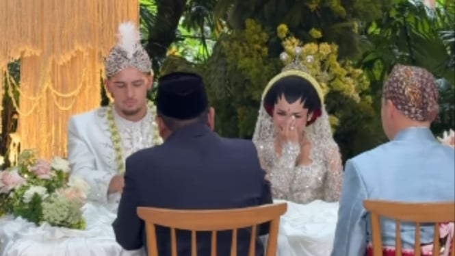 Momen Sakral Jennifer Coppen Resmi Menjadi Istri Justin Hubner, Air Mata Bahagia Mengalir di Altar