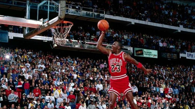 Momen Ikonik Michael Jordan: Ketika Satu Tembakan Mengubah Trajektori Olahraga Basket Dunia