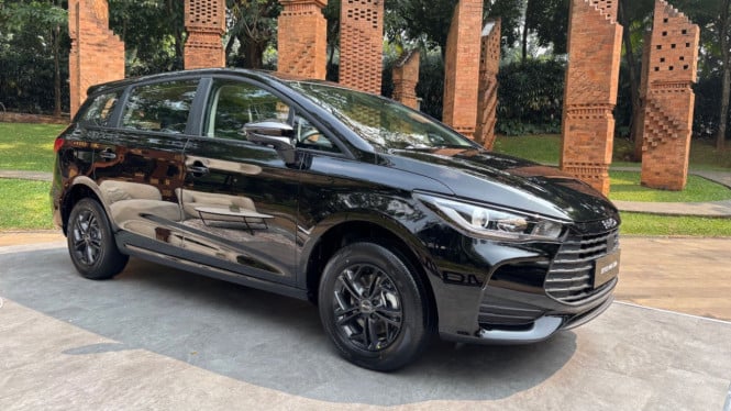 Industri Otomotif Indonesia Bergejolak: Peluncuran BYD M6 DM, Modus SPBU Baru, dan Inovasi Pindad Maung Menjadi Sorotan