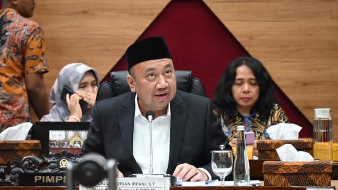 Peningkatan Tunjangan Guru Dihadirkan, DPR Soroti Ketersediaan Infrastruktur Pendidikan yang Masih Minim