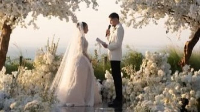 Bali Tetap Menjadi Pilihan Utama Selebriti Indonesia untuk Momen Pernikahan, Jennifer Coppen Menjadi Bukti Terbaru