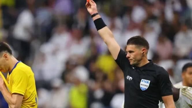 FIFA Selesaikan Investigasi Kasus Rasisme Wasit Shaun Evans, Keputusan Final Menggemparkan Dunia Sepak Bola