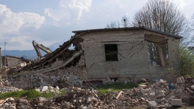 Gempa Bumi M 6,7 Menghancurkan Infrastruktur Pemerintahan di Sulawesi Tengah, Kantor Bupati Sigi Menjadi Korban