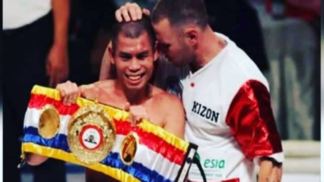 Chris John Ramai Diperbincangkan Usai Rumor Konversi Agama Beredar, Netizen Tunggu Klarifikasi Resmi